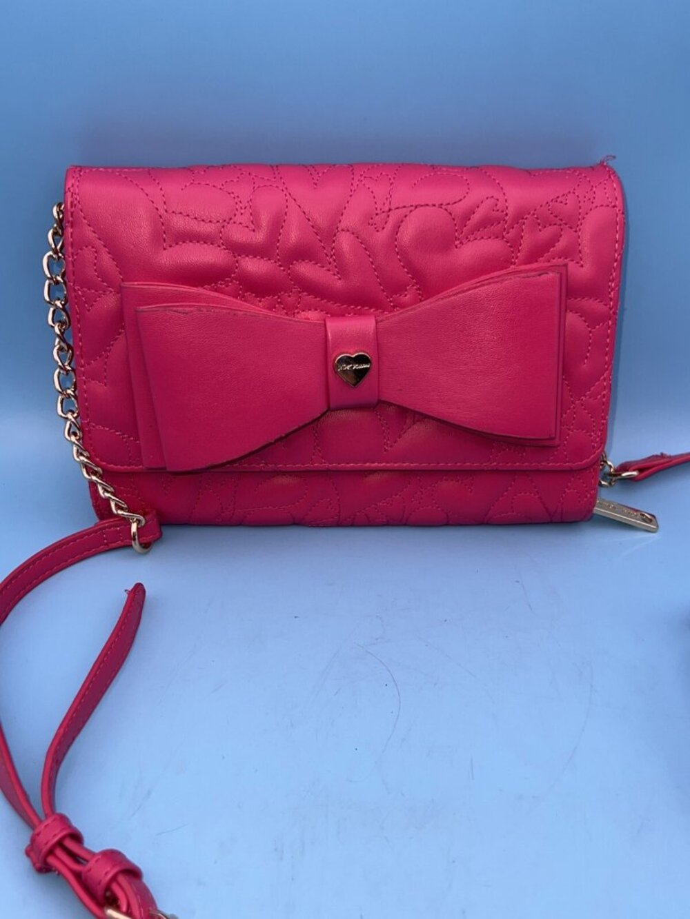 BETSEY JOHNSON Quilted Stitched Heart Pink Bow Bag Purse Small Folding w Gold